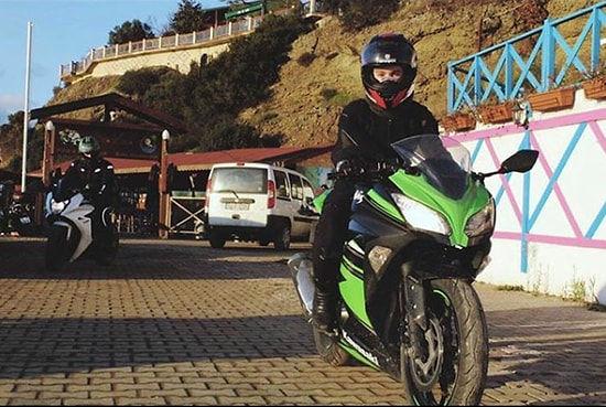 Kadıköy'de Minibüsçü Terörü: Genç Kadın ve Arkadaşı Dört Şoför Tarafından Darp Edildi