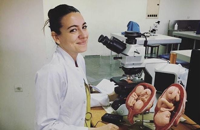 🔬 Göğsümüz Kabardı: Bilim İnsanı Berna Sözen'in 'Embriyon' Çalışmaları MIT'nin Yılın Çığır Açan 10 Gelişmesi Arasında!