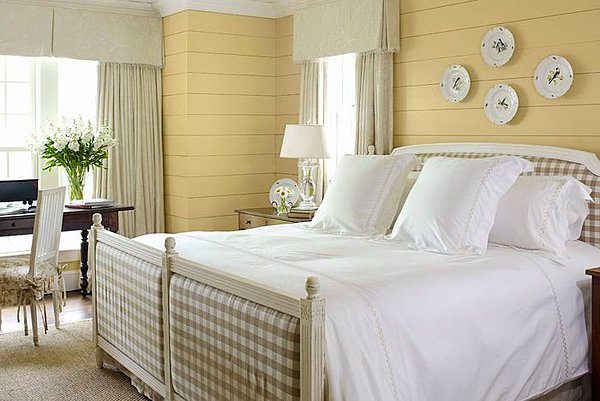 19. Açık hardal, sarı tonlarında rustik model yatak odası