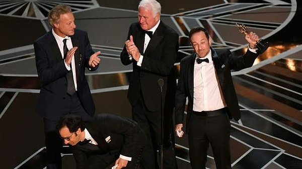 5. Лучший документальный фильм - "Икар"