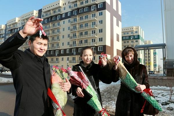 Nazarbayev'in kısa süre önce yaptığı açıklamayla birlikte Kazaklar çok daha kolay şekilde ev sahibi de olacaklar.