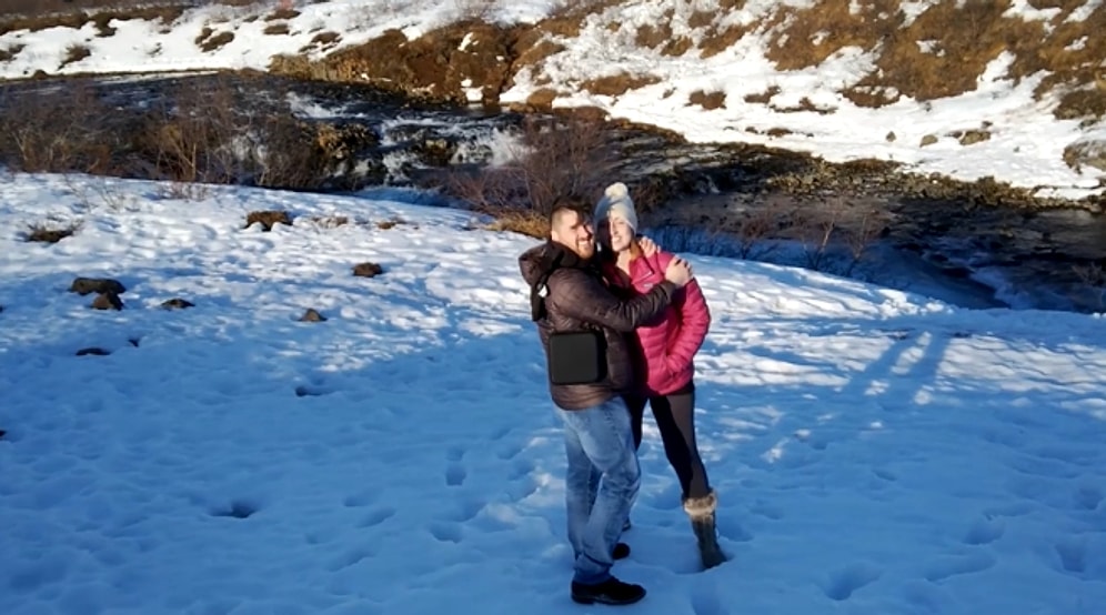 Her Şeyi Kaydedip, Evlilik Teklifi Anını Kaydedemeyen Beceriksiz Drone Pilotu