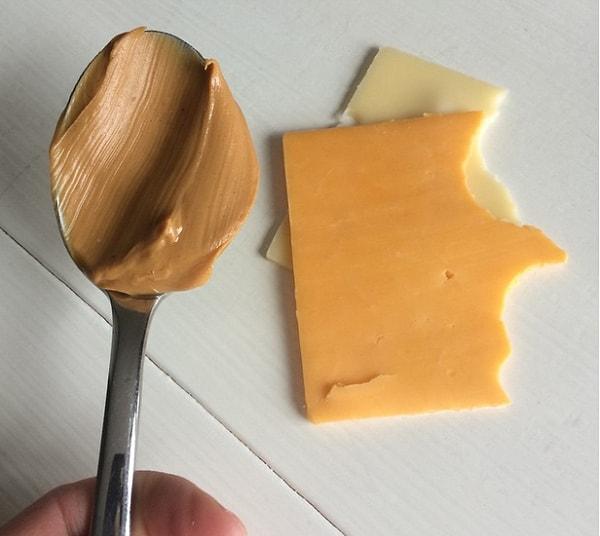 12. Fıstık ezmesi ve peynir ikilisi: