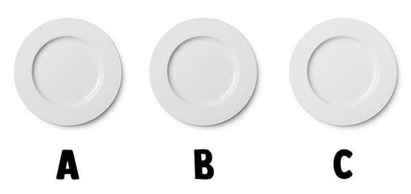 10. BEYAZ: Hangi tabak diğer ikisinden farklı?