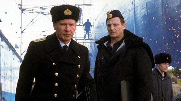 11. Харрисон Форд также в роли капитана советской подлодки Алексея Вострикова в фильме "К-19"