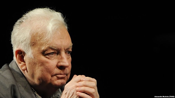 15. Михаил Державин