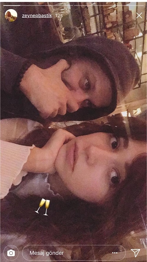 Rıza Kocaoğlu'nun yeni sevgilisi Zeynep Bastık'ın, Rıza Kocaoğlu'nun eski sevgilisi Hande Subaşı'nın yakın bir arkadaşı olması detayı ise bu hafta göze çarptı...