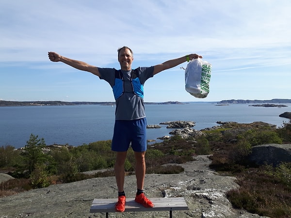 А запустил это движение экологический активист Эрик Ахлстрем. Когда он переехал из Стокгольма в Оре, известный как горнолыжный курорт, то подумал, что город похож на мусорную свалку.