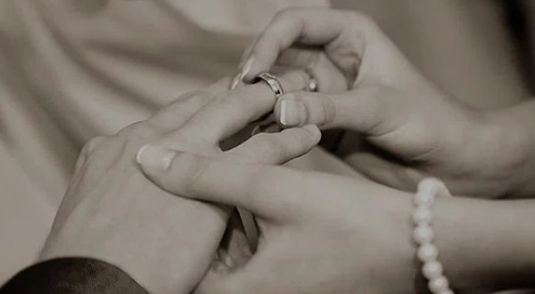 4. 60% браков в возрасте 18 лет заканчиваются разводом