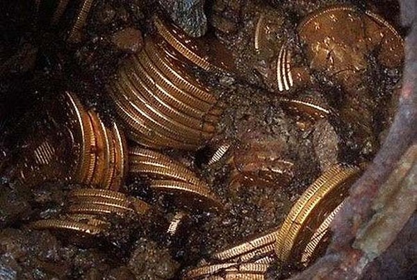 5. $10 млн золотыми монетами