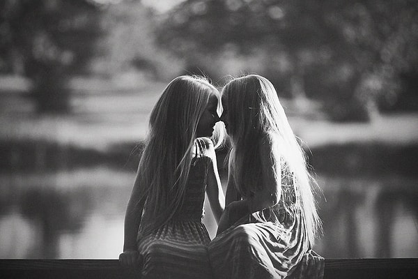 3. 'С самых ранних лет мы открывали для себя этот мир вместе'