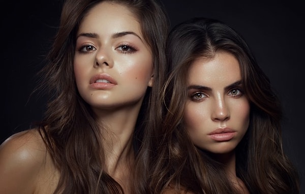 А вы вообще подруги?