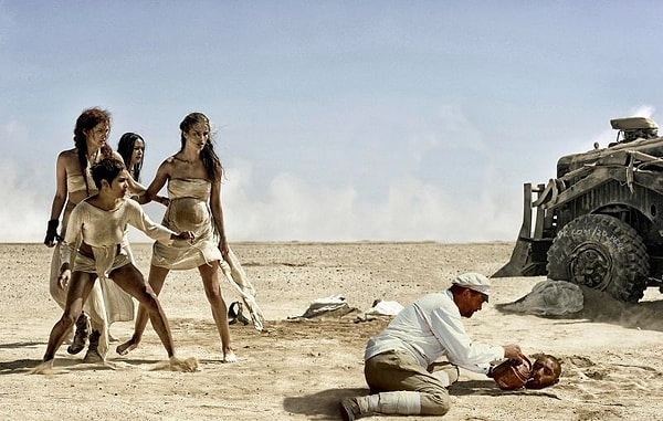 2. "Безумный Макс: Дорога ярости" + "Белое солнце пустыни"