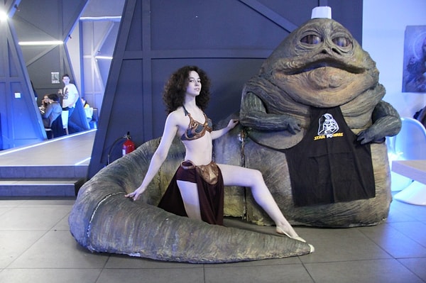 2. Кафе-клуб "Папа Вейдер"