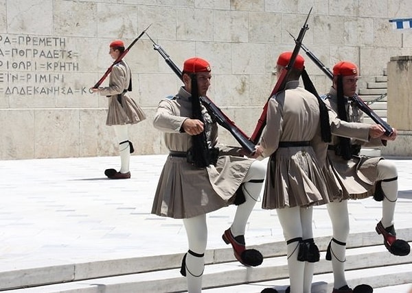 8. А это солдаты роты почетного караула в...