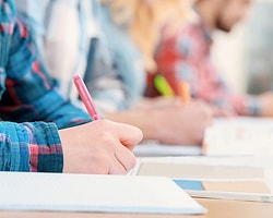 Açık Öğretimden veya Uzaktan Üniversiteyi Laf Olsun Diye Okuyanların İçten İçe Bildiği 13 Şey