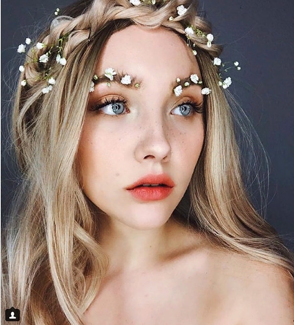 2. Надо признать, выглядит это довольно нежно, хоть на улицу в таком виде и не пойдешь