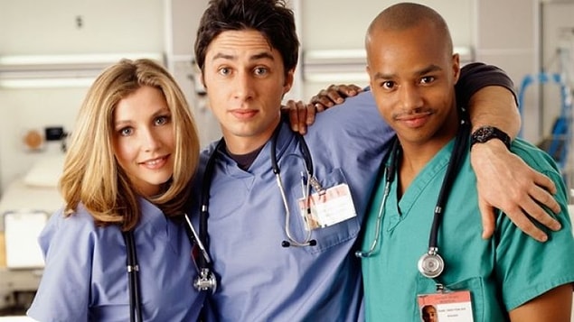8. Zach Braff efsane dizilerden Scrubs'ı bir TV filmi olarak döndürmenin planlarını yapıyor.