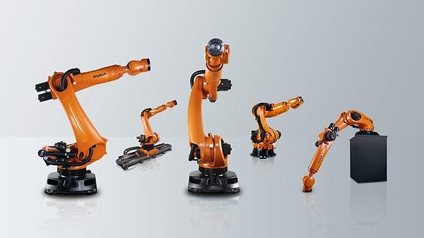 Bir Alman robot üreticisi, ürettiği robotik kolları bu kollar yeni robotik kollar üretebilsin diye tasarladı.