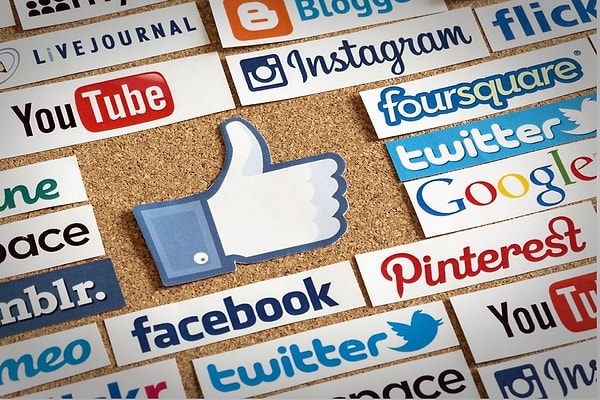 10. И, наконец, какая социальная сеть нравится вам больше всего?