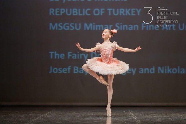 Yasemin Kayabay 11 yaşında ve 6. sınıf öğrencisi.