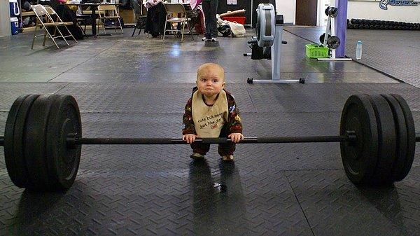 14. Bebekler zannedilenden daha güçlüdür; kendi ağırlıklarına yakın bir kütleyi zorlanmadan kaldırabilirler.
