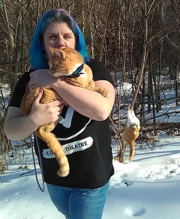 8. "Веди себя естественно, делай вид, что тебе все равно!"