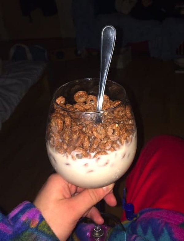 3. А форма бокала отлично подходит для хлопьев с молоком