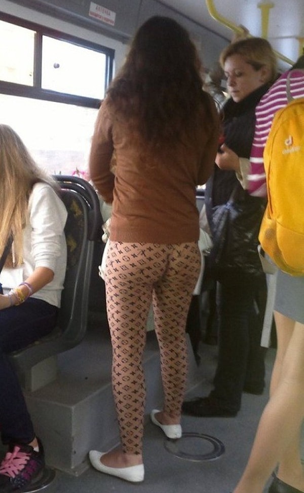 8. Все-таки общественный транспорт - очень страшное место...