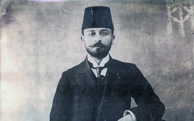 Babasının memuriyeti sebebiyle 1884'te Beyrut'da doğan Kemal Bey, temel eğitimini burada tamamladı.