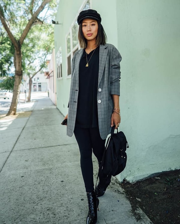 5. Если обожаете носить леггинсы, не стоит от них отказываться - просто подберите к ним блейзер в стиле оверсайз