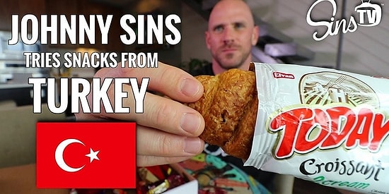 Türk Abur Cuburlarını Deneyen Johnny Sins