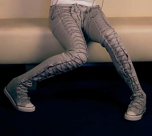 8. Зацените кеды! Только сколько времени уйдет на их зашнуровывание?