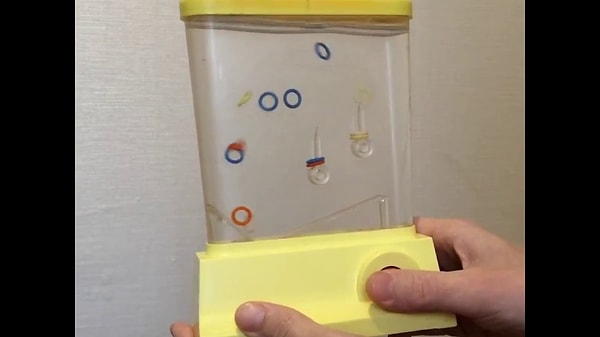 1. Tomy Waterfall ring-toss 1976 и "Жонглер" 1986