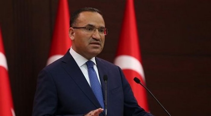 Bekir Bozdağ 'Deizm' Açıklamasıyla Sosyal Medyanın Gündeminde: 'Hadi Oradan Bre Ebleh!'