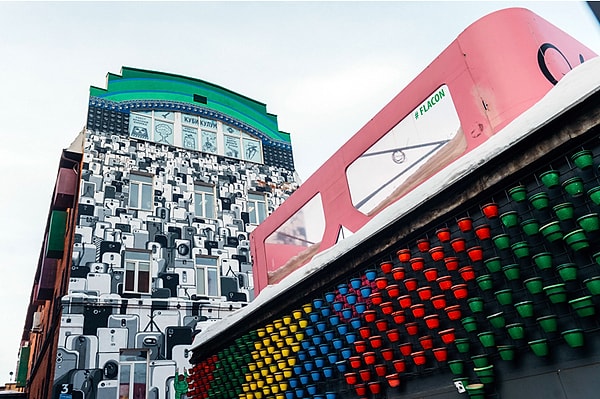 1. Граффити дизайн-завода "Флакон"