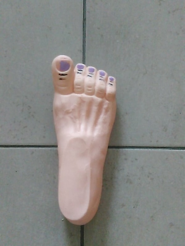 3. Что скажете насчёт такой ноги?