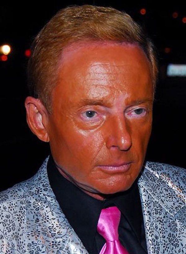 4. Хорошо хоть, что в "Звёздных войнах" Джордж Лукас в таком виде не появился 😂