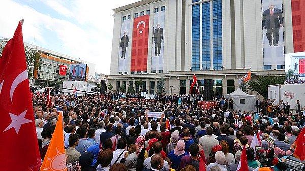 "Hakkımda saygısızca konuşan AKP'li arkadaşlar başlarını iki ellerinin arasına alıp muhasebe etsin"