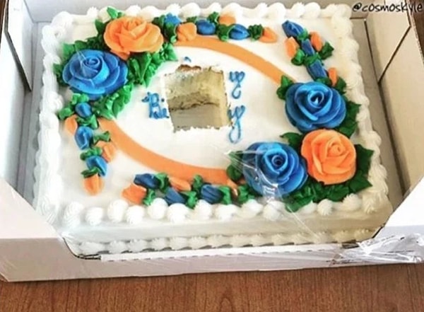 4. Когда тебя не приглашали на день рождения, но ты все равно пришел