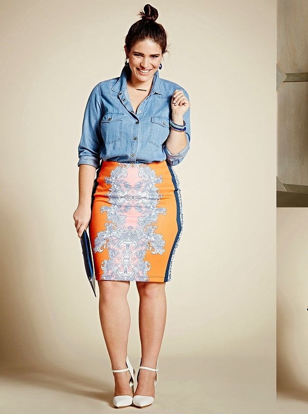 14. Рубашки на пуговицах - это всегда проблема, потому что либо пуговица оторвется, либо посреди груди будет красоваться огромная дыра, демонстрирующая ваши прелести