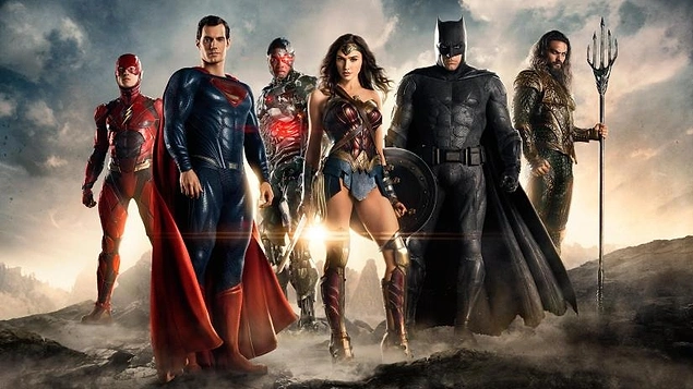 Sizi Şöyle Alalım Kronolojik Olarak Sıralanmış DC Comics Filmleri 24