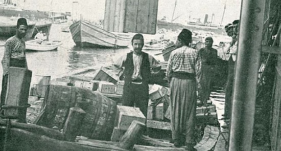 Unutulan Bir Meslek: Osmanlı'nın Emektar İşçileri ''Hamallar''