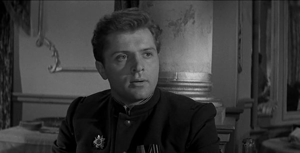 4. Эта песня написана для фильма "Тишина", а ее сюжет основан на реальных событиях. Во время боя у деревни Рубеженка Калужской области 18 солдат 139-й дивизии всю ночь сдерживали натиск вражеских сил. К утру в живых осталось лишь двое.