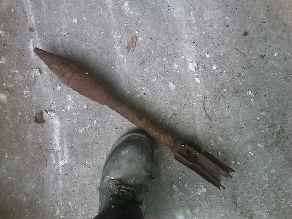 12. Старый ржавый снаряд, найденный в доме во время уборки