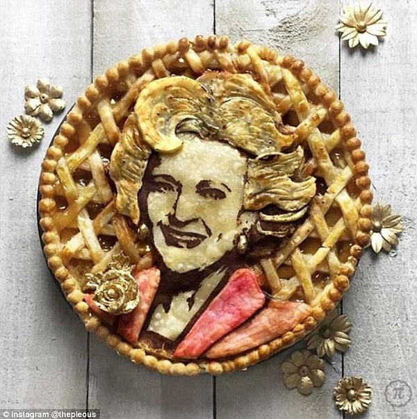 2. А с чьим изображением этот пирог?