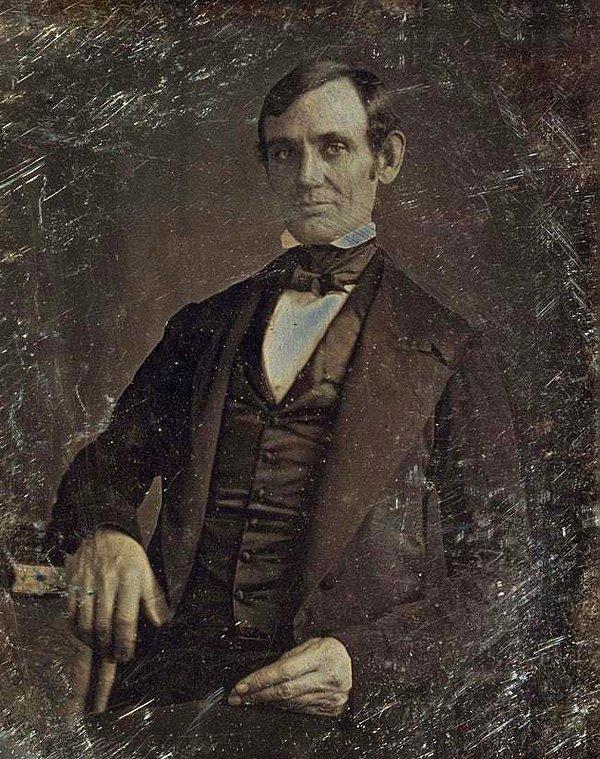 11. Abraham Lincoln'ün ilk fotoğrafı
