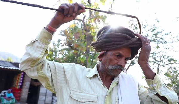 4. Нетрудно представить, что такие волосы требуют особого ухода.