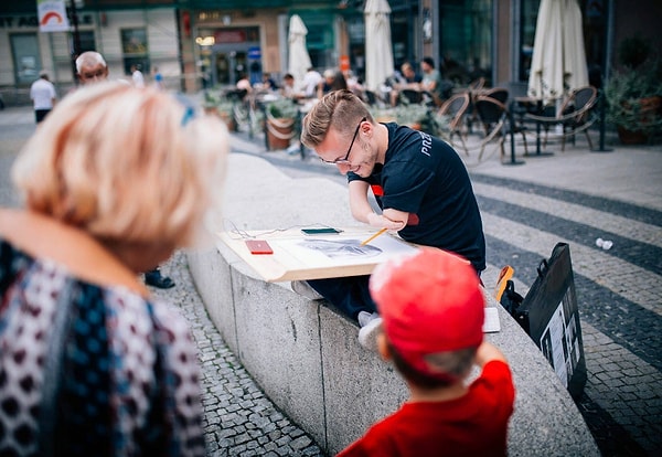 5. Мариуш продает свои работы во многих странах: США, Великобритания, Южная Корея, Австралия, Новая Зеландия и т.д.