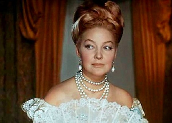 5. Элен Курагина: